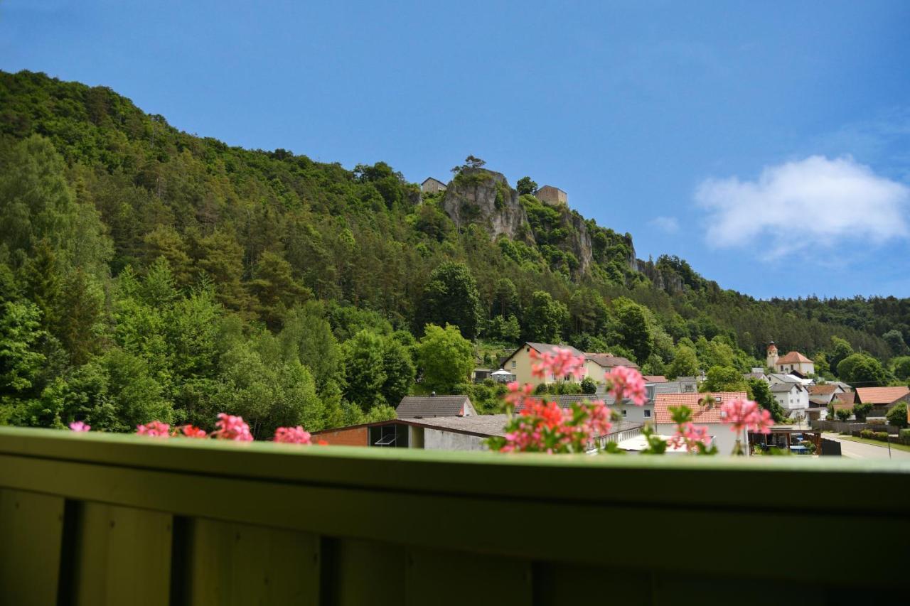 Landhotel Zum Raben Kipfenberg Dış mekan fotoğraf